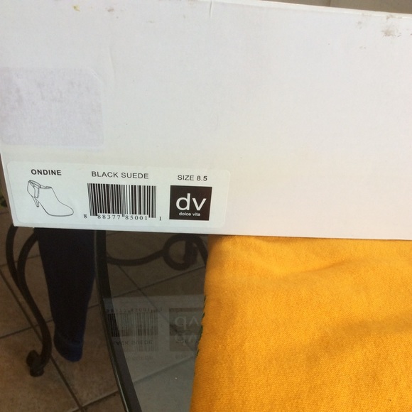 Dolce Vita OnDine Black Suede Boots Size 8.5, Pre-owned with box - Picture 11 of 13